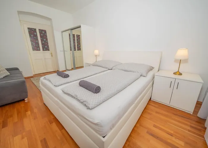 4 Bob's - 3 Bedrooms, King Size Beds Lägenhet