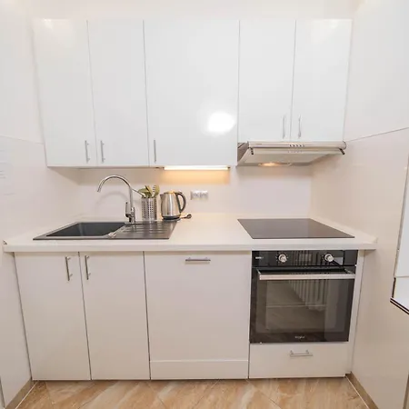 4 Bob's - 3 Bedrooms, King Size Beds Apartman Prága